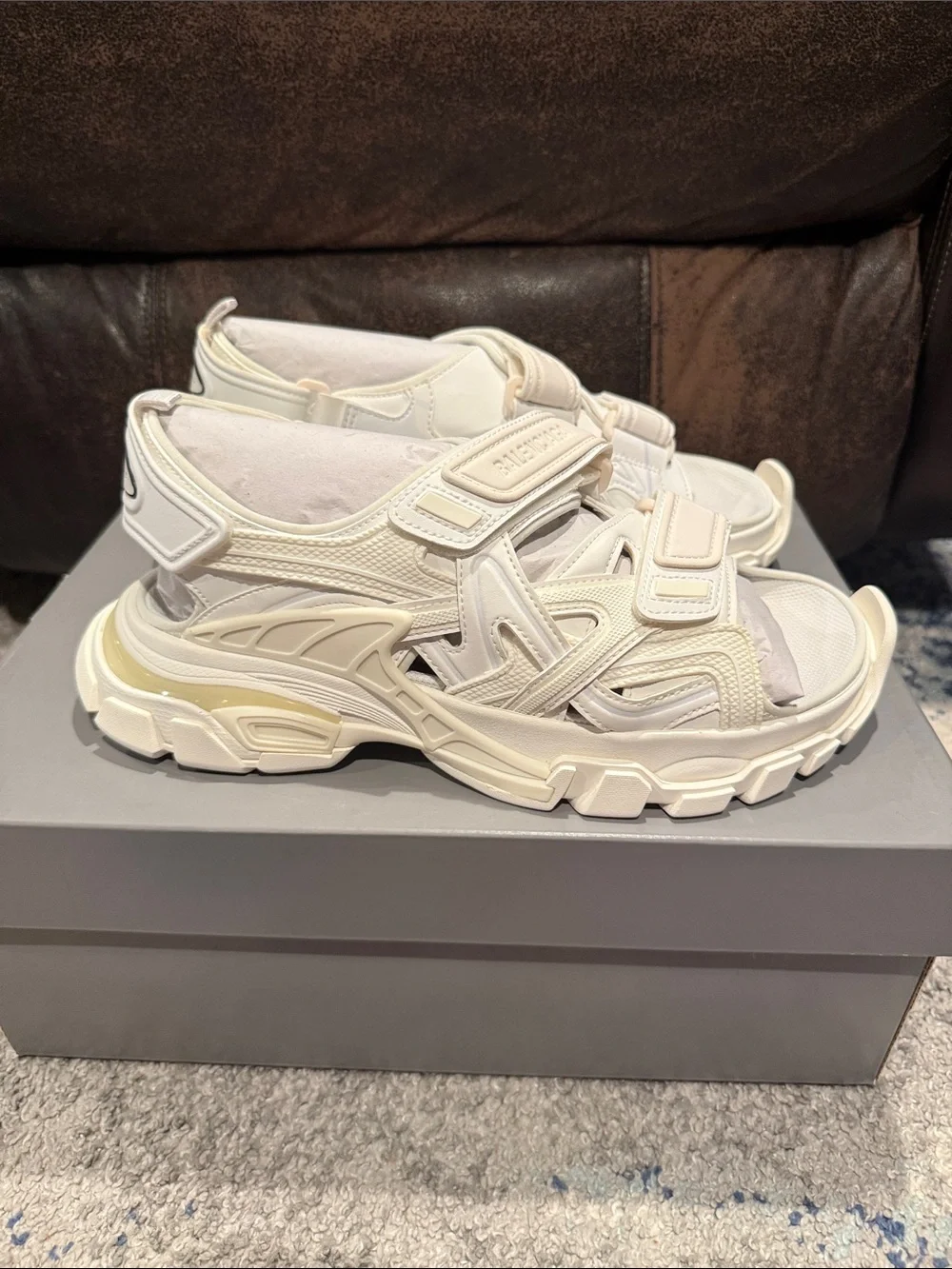 Men’s Balenciaga sandals size 41 brand new inbox